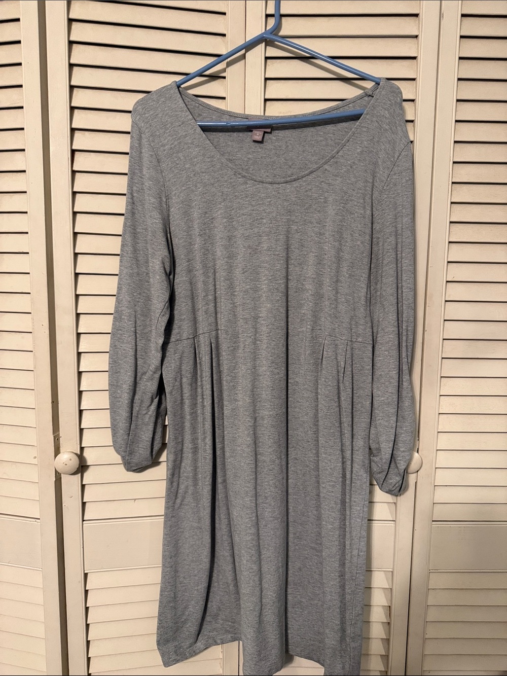 J. Jill Soft Scoop-Neck Long Sleeve Gray Dress